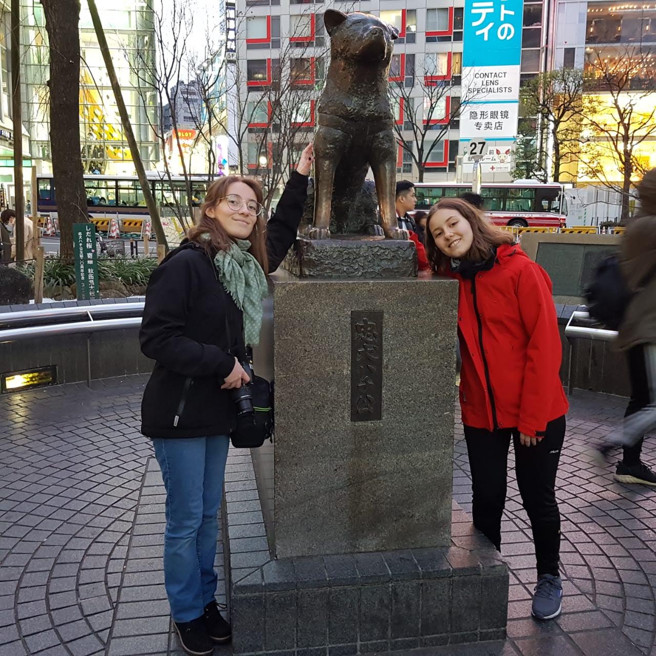 estatua de hachiko